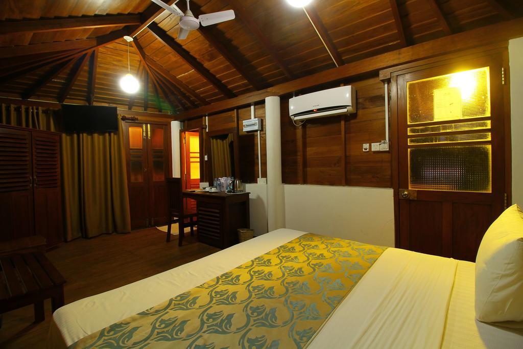 Rock Fort Hotel&SPA Unawatuna Exterior foto